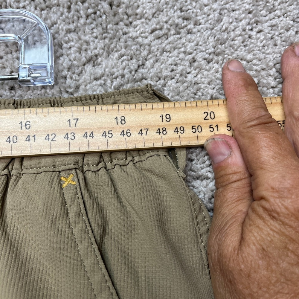 Wrangler Shorts Mens 40 Khaki Tan Cargo Elastic Waist Flat Front Hiking Outdoor - Picture 7 of 9